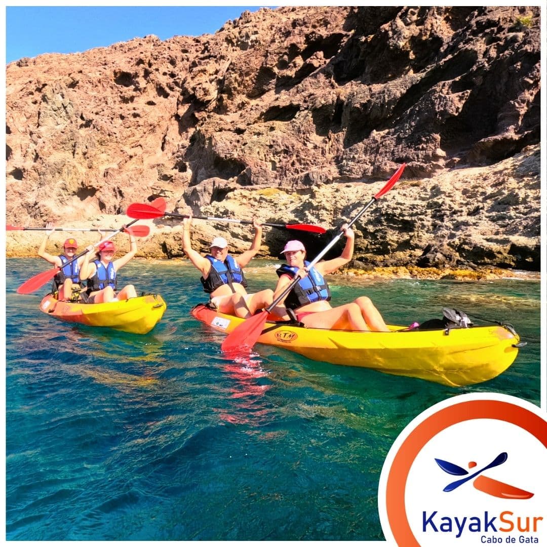 RUTA EN KAYAK + SNORKEL EN CABO DE GATA